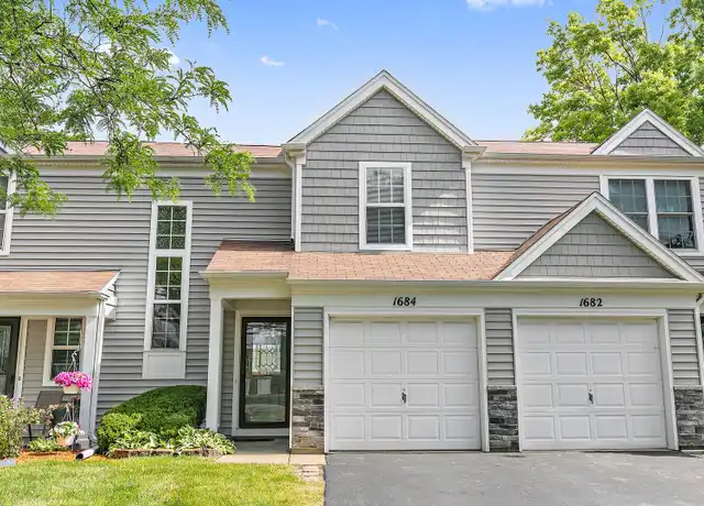 Property at 1684 College Green Dr, Elgin, IL, 60123, 2 beds, 1.5 baths, [object Object]