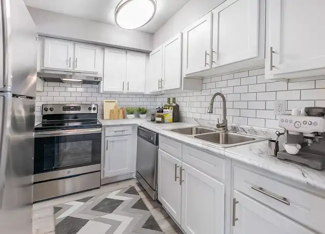 Property at Mystic Bay Apartments - 600 Starkey Rd, Largo, FL, 33771, 1-2 bed, 1-2 bath, [object Object]
