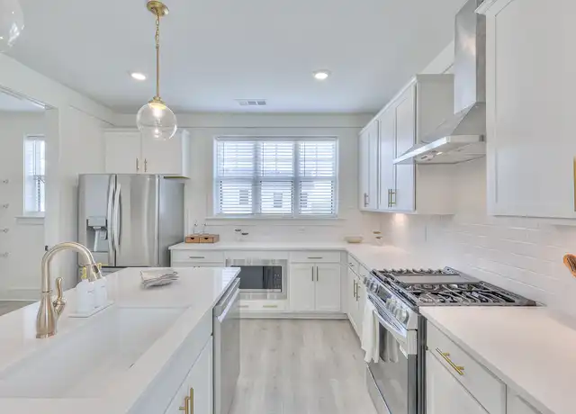 Property at 10th & Park - 1608 10th Ave S, Nashville, TN, 37203, 3 beds, 2.5-3.5 baths, [object Object]