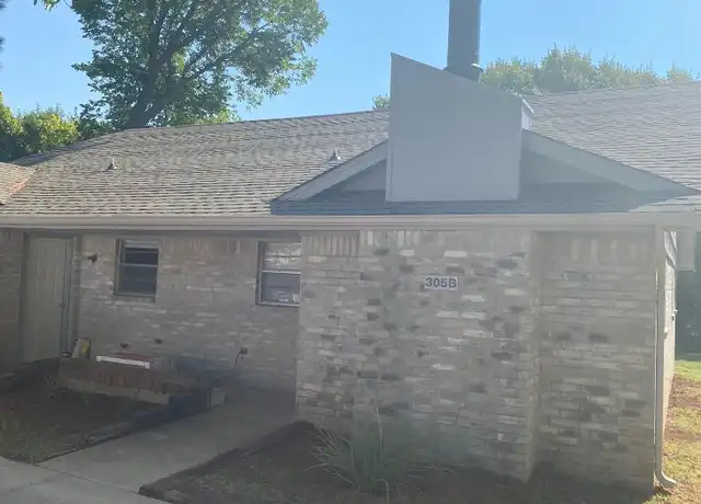 Property at 305 S 5th St Unit a, Noble, OK, 73068, 2 beds, 1 bath, [object Object]