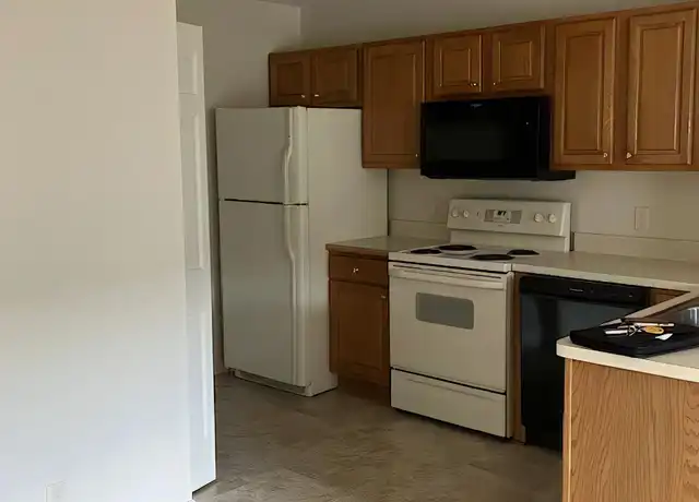 Property at 1054 Crestfield St, Ontario, OH, 44906, 2 beds, 1.5 baths, [object Object]