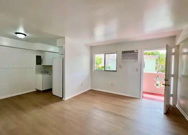 Property at 36 Majorca Ave Unit 5, Coral Gables, FL, 33134, 2 beds, 1 bath, [object Object]
