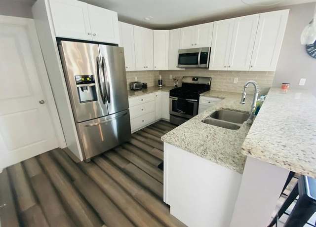 Photo of 217 Bartlett St #2, Portsmouth, NH 03801