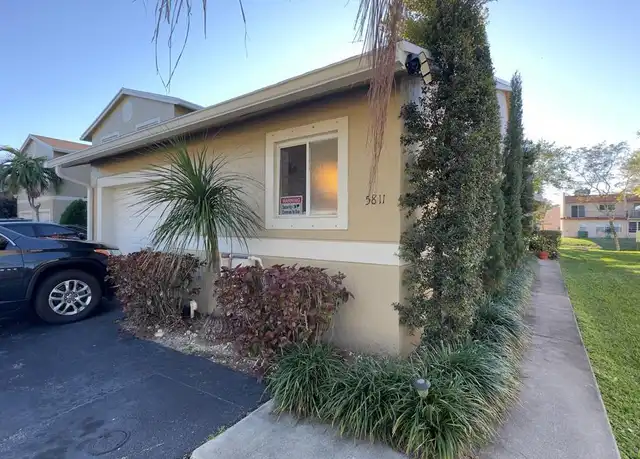 Property at 5811 NW 57th Ave, Tamarac, FL, 33319, 3 beds, 2 baths, [object Object]