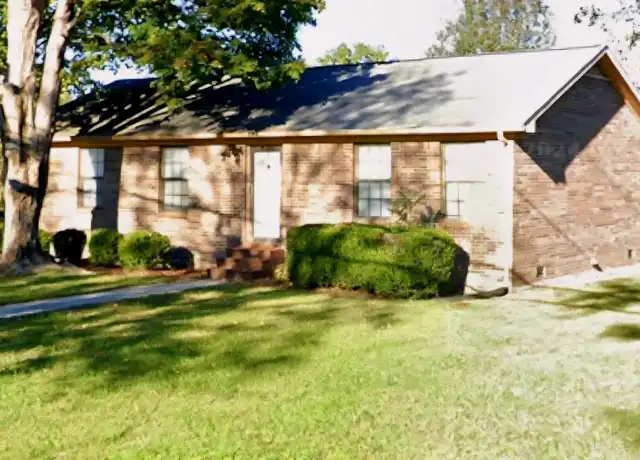 Property at 1945 N Dixie Ave, Cookeville, TN, 38501, 3 beds, 2 baths, [object Object]