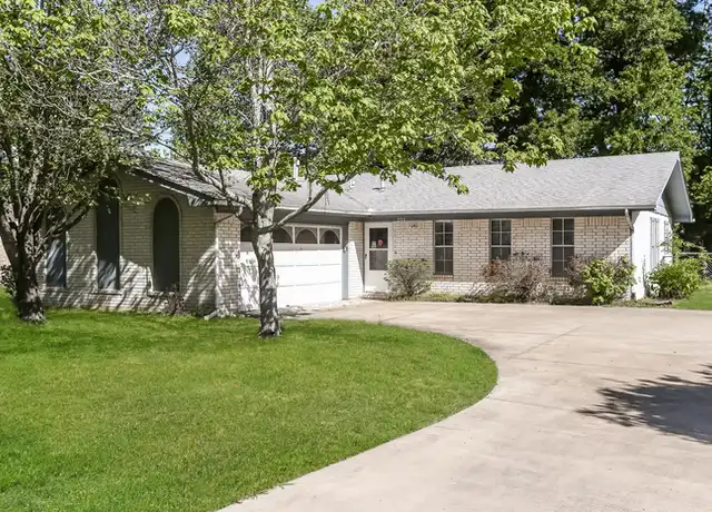 Property at 896 Hacienda Dr, Benton, AR, 72019, 3 beds, 2 baths, [object Object]
