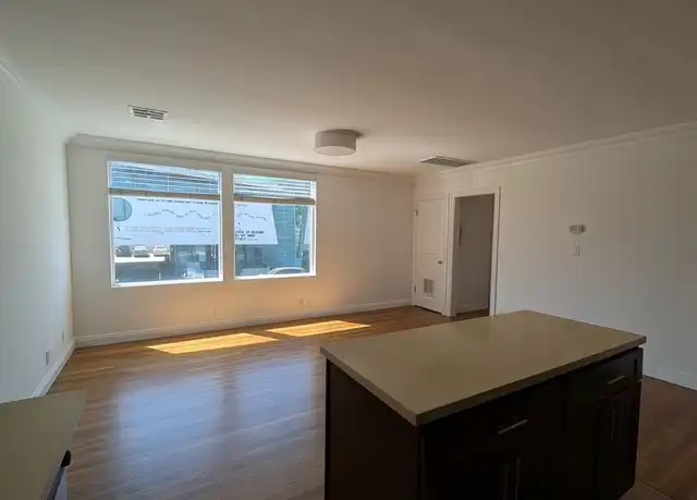 Property at 1728 S Robertson Blvd, Los Angeles, CA, 90035, 1 bed, 1 bath, [object Object]