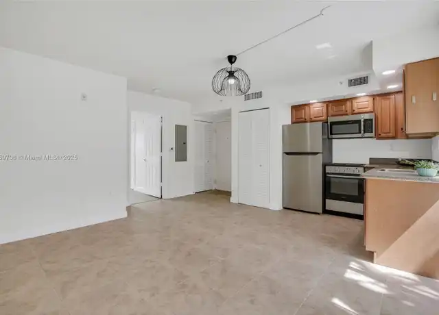 Property at 630 85th St #110, Miami Beach, FL, 33141, 1 bed, 1 bath, [object Object]