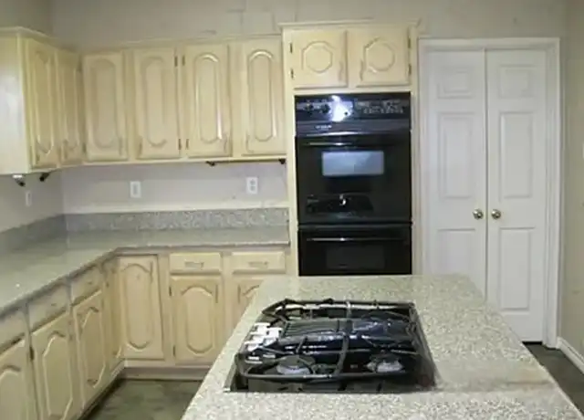 Property at 1612 Blackstone Dr, Carrollton, TX, 75007, 4 beds, 3 baths, [object Object]