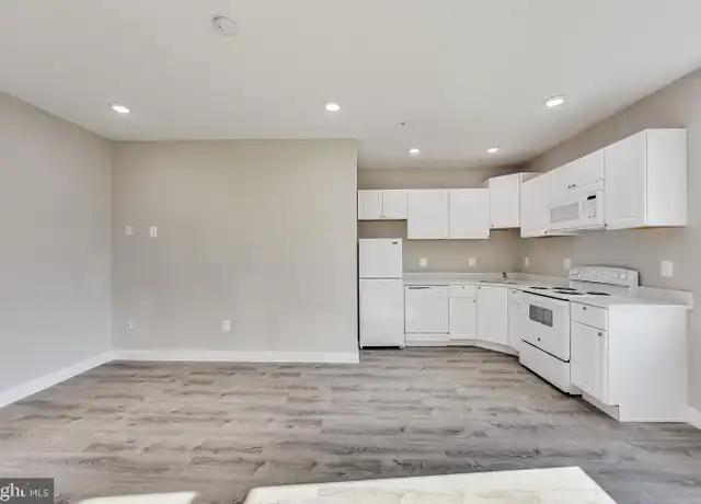 Property at 740 19th St NE Unit 6, Washington, DC, 20002, 1 bed, 1 bath, [object Object]
