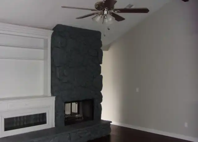 Property at 10404 Evergreen Ct, Oklahoma City, OK, 73162, 3 beds, 2 baths, [object Object]