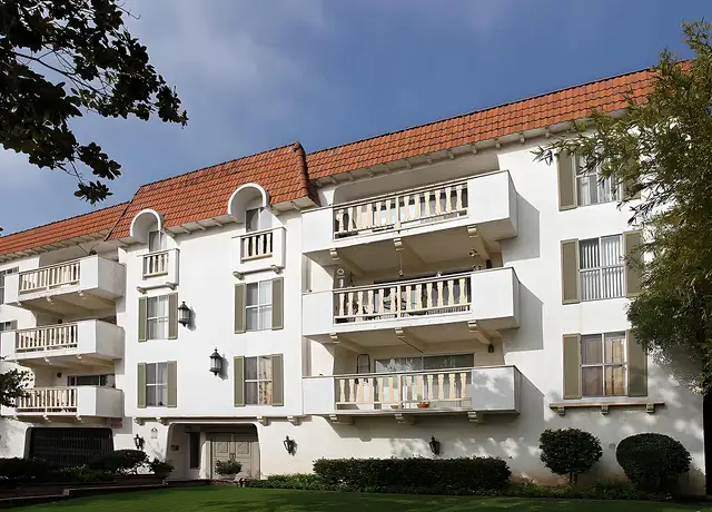 Photo of 605 San Vicente Blvd, Santa Monica, CA 90402
