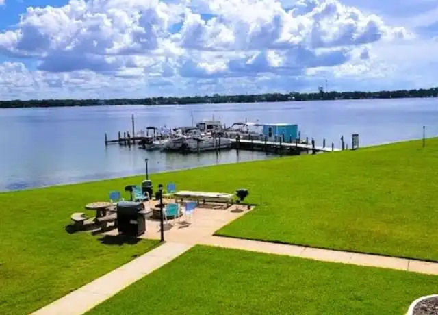 Property at 726 Eglin Pkwy NE Unit D8, Fort Walton Beach, FL, 32547, 2 beds, 1 bath, [object Object]