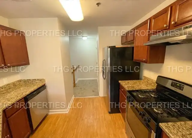 Property at 916 South Ave Unit 926-25, Plainfield, NJ, 07062, 2 beds, 2.5 baths, [object Object]