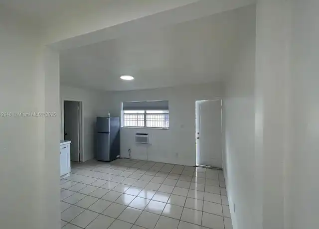 Property at 6029 Polk St Unit 1B, Hollywood, FL, 33024, 0 beds, 1 bath, [object Object]
