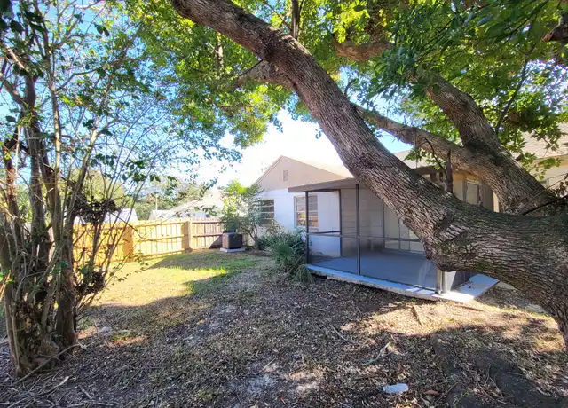 Property at 222 Regal Park Dr, Valrico, FL, 33594, 3 beds, 2 baths, [object Object]
