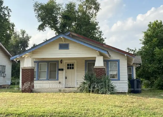 Property at 1213 NE 17th St, Oklahoma City, OK, 73111, 3 beds, 1 bath, [object Object]