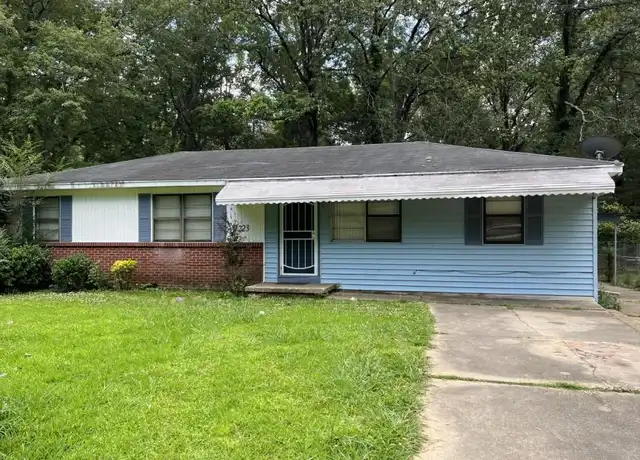 Property at 1223 Marydale Dr, Jackson, MS, 39212, 3 beds, 1 bath, [object Object]