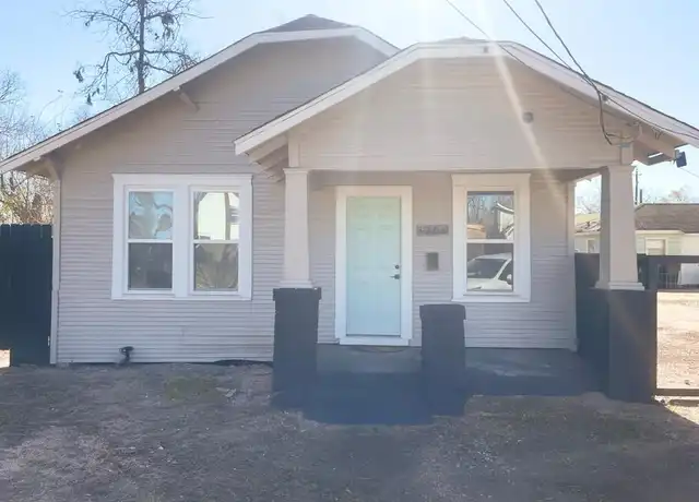 Property at 3206 Kentucky St, Houston, TX, 77026, 2 beds, 1 bath, [object Object]