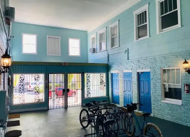 Property at 308 Grove St N Unit 206, St. Petersburg, FL, 33701, 1 bed, 1 bath, [object Object]