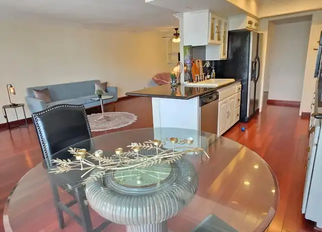 Property at 11656 Montana Ave #303, Los Angeles, CA, 90049, 1 bed, 1 bath, [object Object]