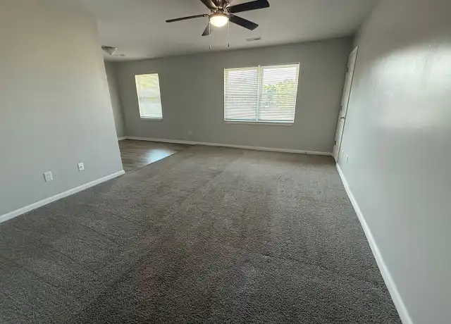 Property at East side Evansville Apartments - 4982 Tippecanoe Dr, Evansville, IN, 47715, 1-2 bed, 1 bath, [object Object]