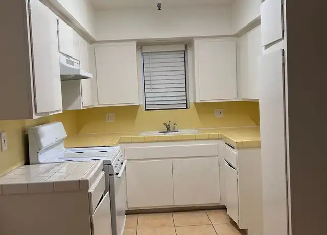 Property at 56081 29 Palms Hwy Unit 4, Yucca Valley, CA, 92284, 1 bed, 1 bath, [object Object]