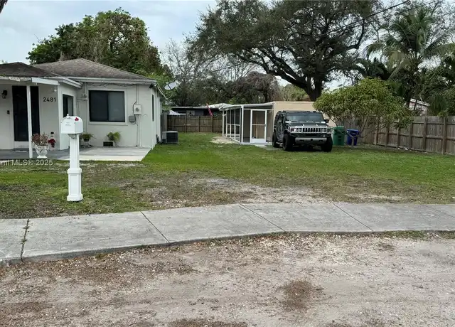Property at 2481 NW 97th St Unit B, Miami, FL, 33147, 1 bed, 1 bath, [object Object]