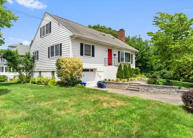 Property at 302 Grant Ter Unit 1, Mamaroneck, NY, 10543, 2 beds, 2 baths, [object Object]