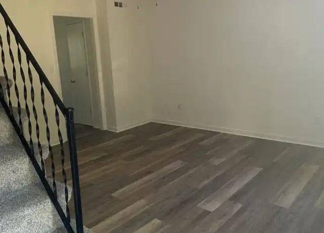 Property at 118 W Market St Unit A, Portland, TN, 37148, 2 beds, 1.5 baths, [object Object]