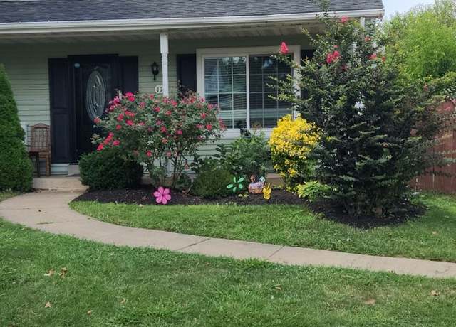 Photo of 176 Cedar Walk Cir NE, Leesburg, VA 20176