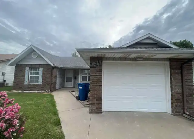 Property at 535 Scott St, Carthage, MO, 64836, 2 beds, 2 baths, [object Object]