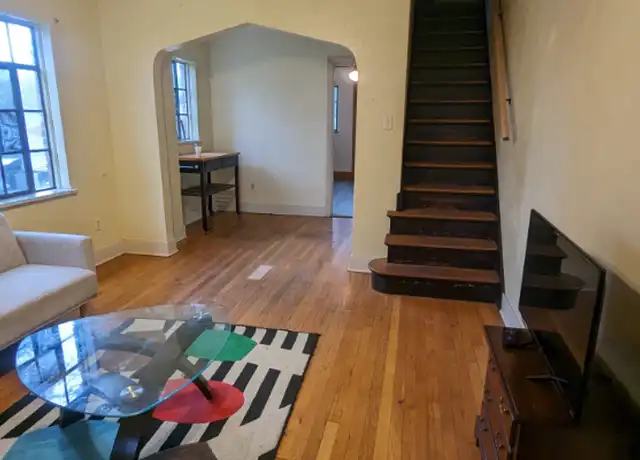 Property at 703 Transverse Ave Unit 5, Mount Oliver, PA, 15210, 1 bed, 1 bath, [object Object]