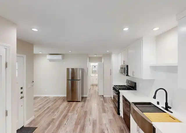 Property at 2811 W 46th St, Los Angeles, CA, 90043, 1 bed, 1 bath, [object Object]