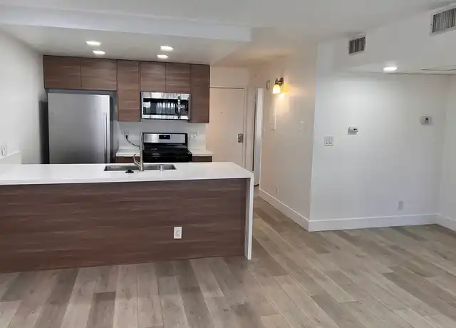 Property at Fuller Place LLC - 1550 N Fuller Ave, Los Angeles, CA, 90046, 2 beds, 2 baths, [object Object]