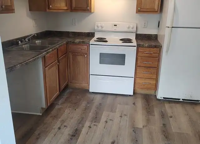 Property at 1405 S Norwood Ave #4, Green Bay, WI, 54304, 1 bed, 1 bath, [object Object]