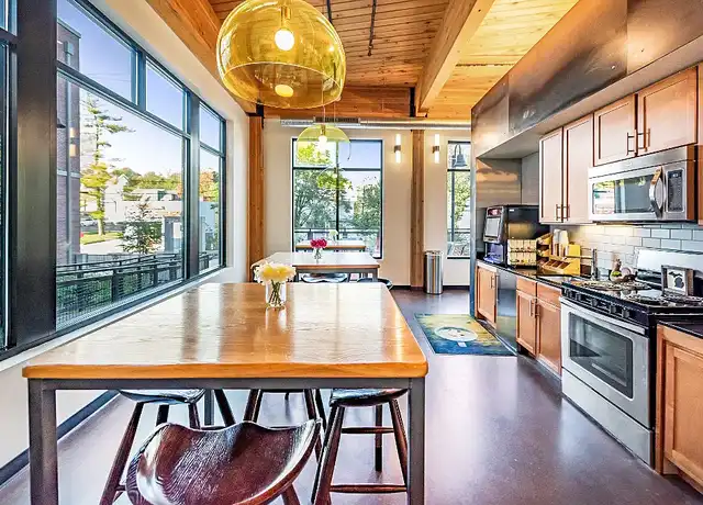 Property at 618 South Main Apartments - 618 S Main St, Ann Arbor, MI, 48104, 0-2 beds, 1-2 bath, [object Object]