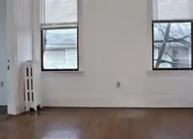 Property at 206 Sumner St, Newton Centre, MA, 02459, 3 beds, 1 bath, [object Object]