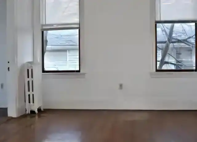 Property at 206 Sumner St, Newton Centre, MA, 02459, 3 beds, 1 bath, [object Object]