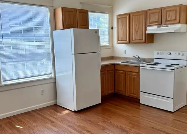 Property at 2404 N Vancouver Ave Unit 7, Portland, OR, 97227, 2 beds, 1 bath, [object Object]
