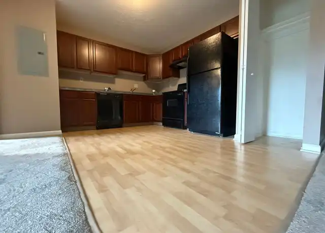 Property at 1300 Weathervane Ln Unit 1300-3D, Akron, OH, 44313, 1 bed, 1 bath, [object Object]