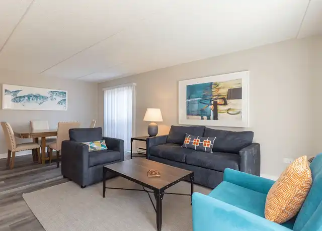 Property at Luna Park - 1800 Wedgewood Dr, Gurnee, IL, 60031, 1-2 bed, 1-2 bath, [object Object]