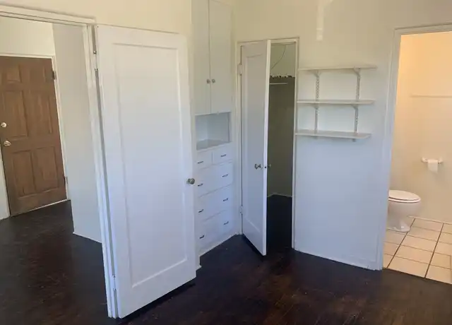 Property at 2816 Silver Ave SE Unit B, Albuquerque, NM, 87106, 1 bed, 1 bath, [object Object]