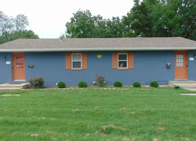 Property at 121 Redwood Rd Unit 121 Redwood, Columbia, MO, 65203, 4 beds, 2 baths, [object Object]