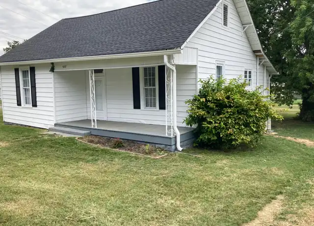 Property at 1002 King Springs Rd, Johnson City, TN, 37601, 3 beds, 2 baths, [object Object]