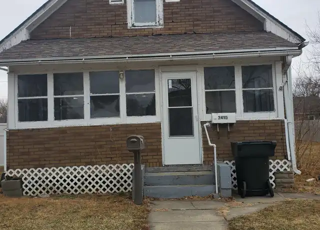 Property at 2415 S 10th St, Council Bluffs, IA, 51501, 2 beds, 1 bath, [object Object]