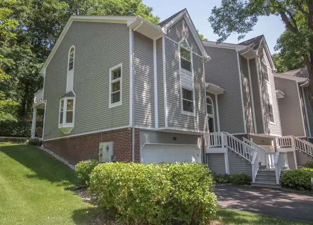 Property at 141 Edgewood Ct, Wayzata, MN, 55391, 2 beds, 3 baths, [object Object]