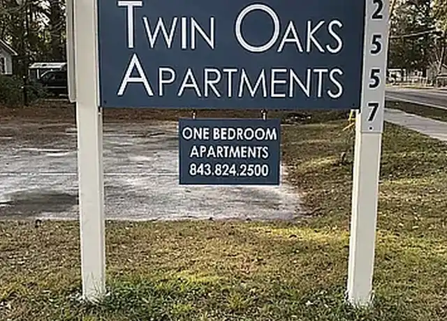 Property at Twin Oaks Apartments - 2557 Midland Park Rd, Charleston, SC, 29406, 1 bed, 1 bath, [object Object]