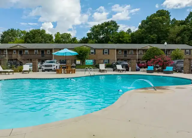 Property at Axis on Beltline - 2025 Danville Park Dr SW, Decatur, AL, 35603, 1-2 bed, 1-2 bath, [object Object]