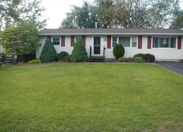 Property at 130 Brookview Ln, Liverpool, NY, 13088, 3 beds, 1 bath, [object Object]